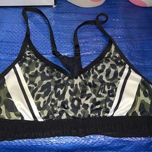 PINK ultimate camp lightly lined sports bra